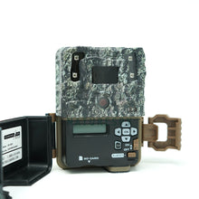 Load image into Gallery viewer, Browning Command Ops Elite 22 wildlife camera viewing screen
